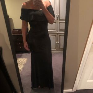 Off the shoulder maxi dress M